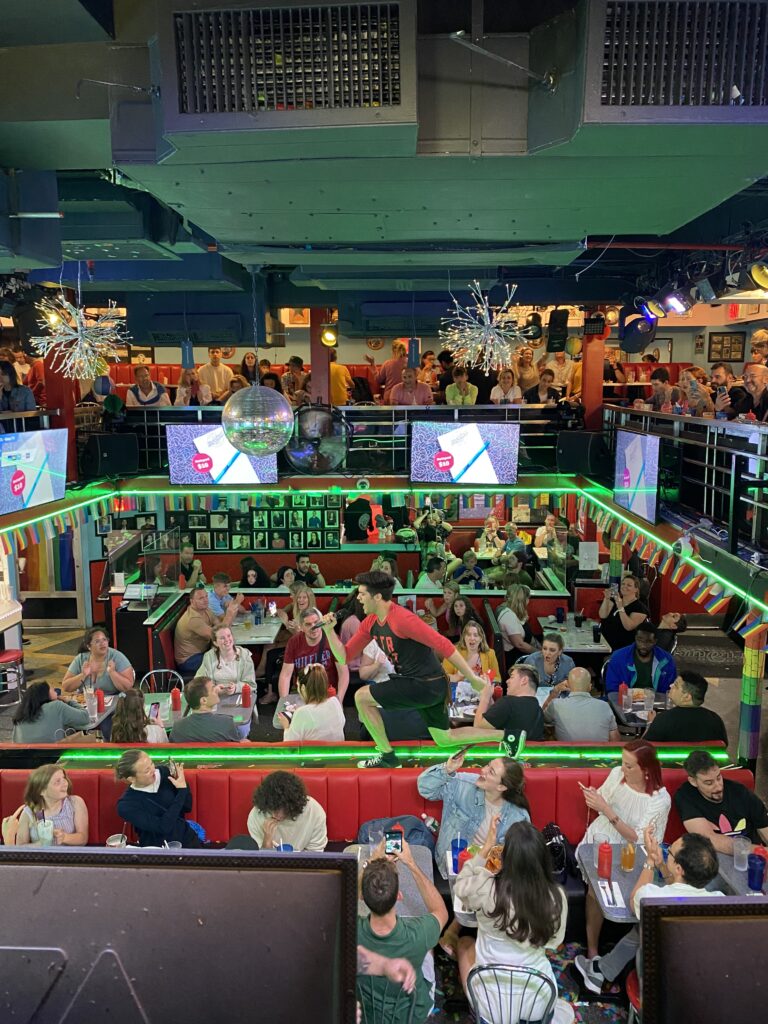 Dove mangiare a New York: Ellen's Stardust Diner