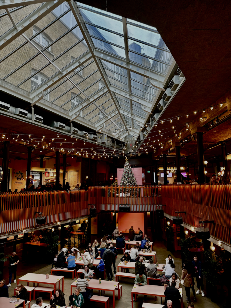 Londra a Natale: cosa fare e vedere. Seven Dials Market a Natale.