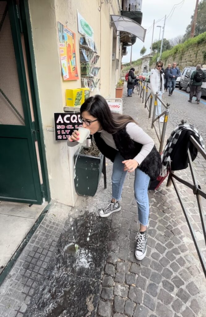 Limonata a cosce aperte: weekend a Napoli.